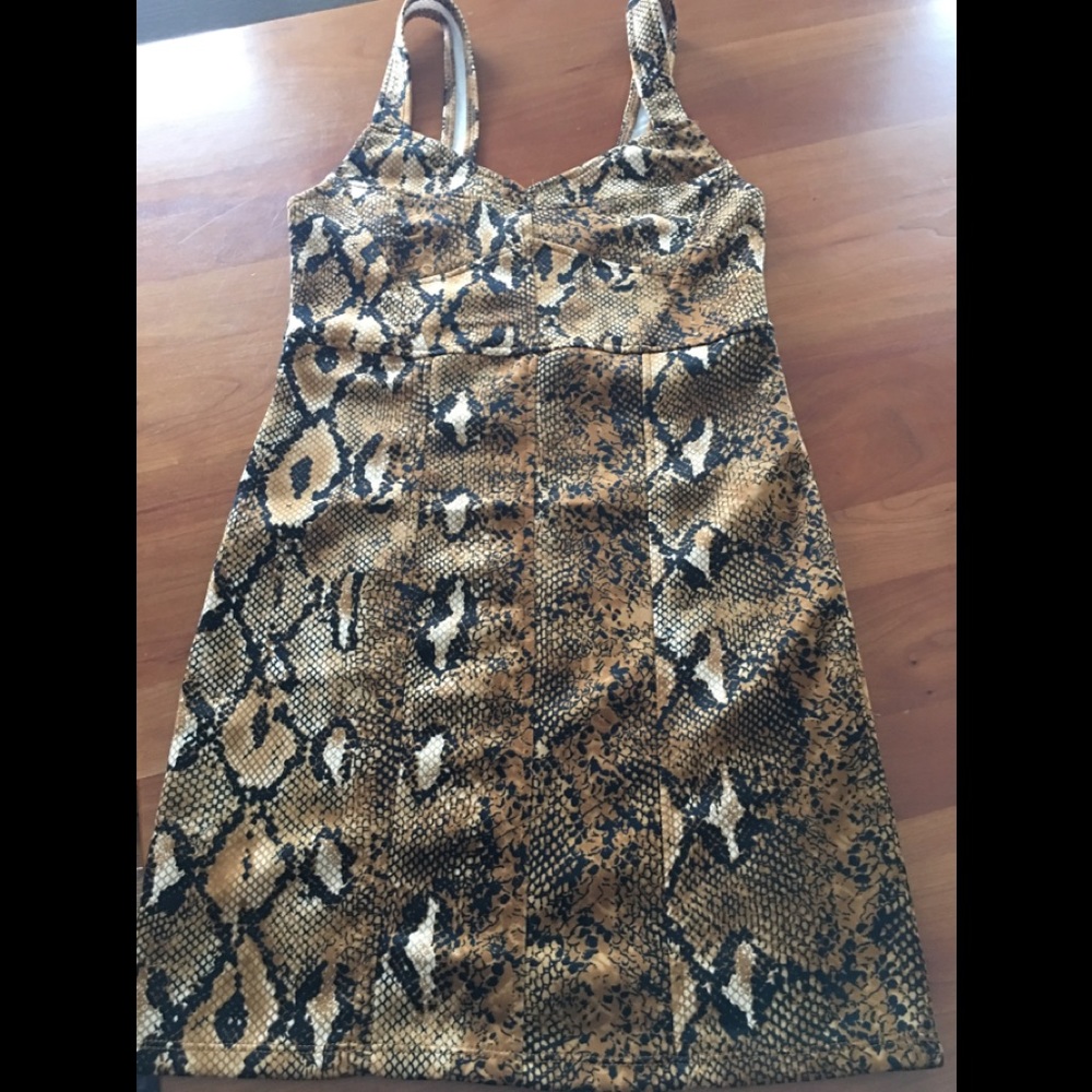 Zara body con mini dress